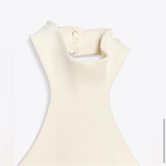Zara Elegant White Halter Maxi Dress - Picture 8 of 9